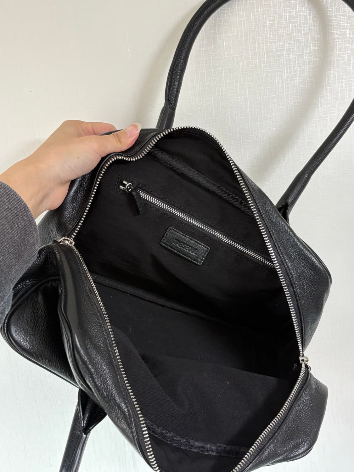 TAESEOUL 태서울 커브 토트백 블랙(참 포함) 상품이미지10