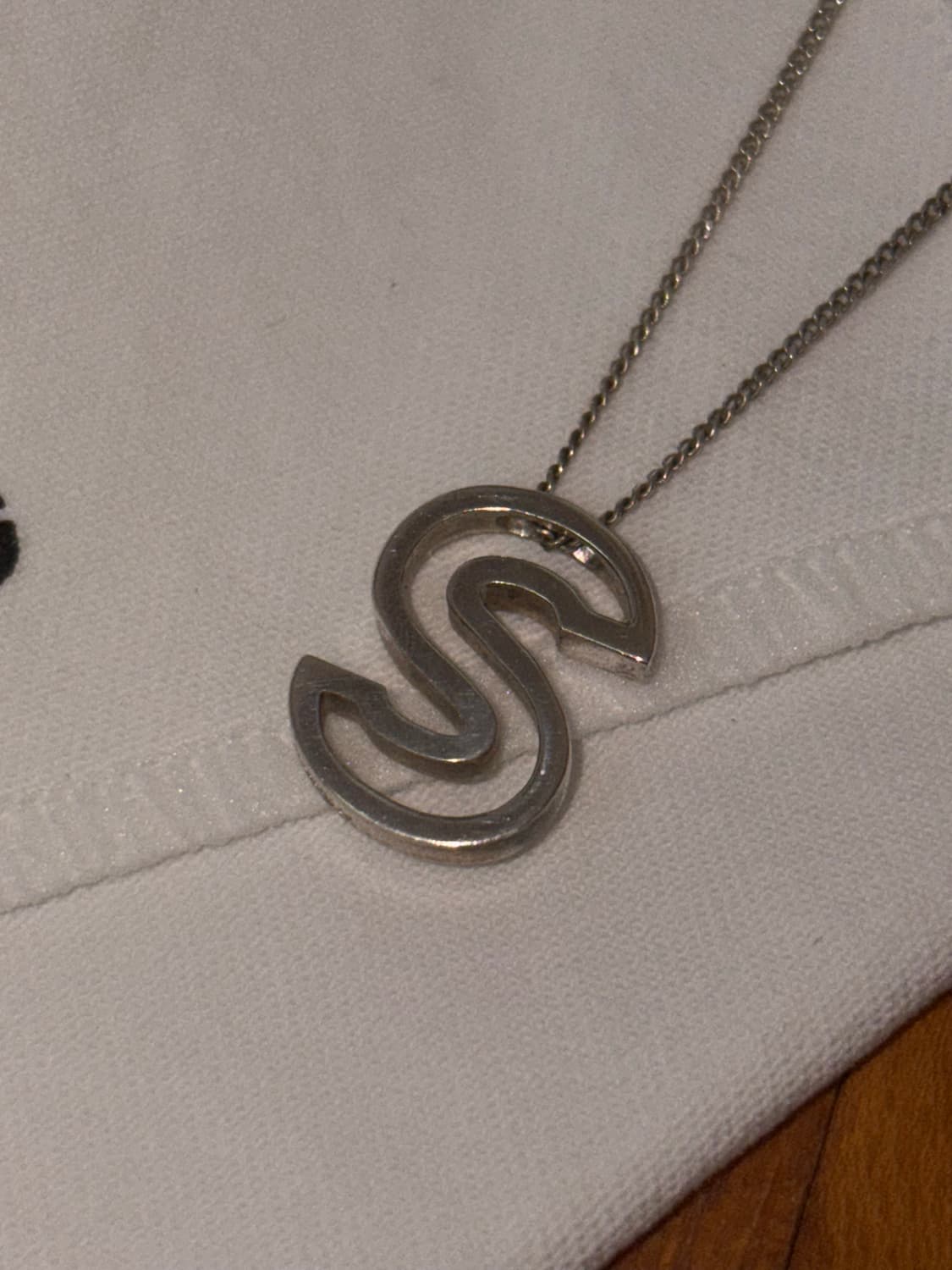 넘버링 이니셜 목걸이 실버, medium (S) 상품이미지3