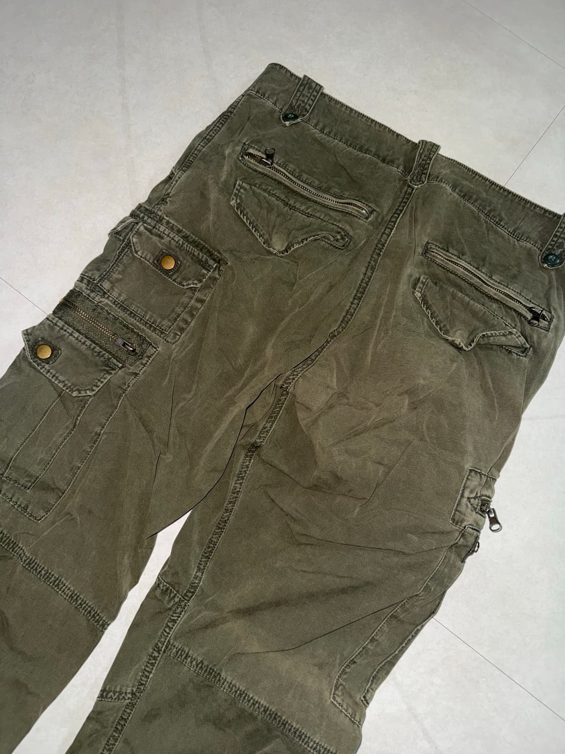 카키색 포켓 카고 바지 상품이미지4