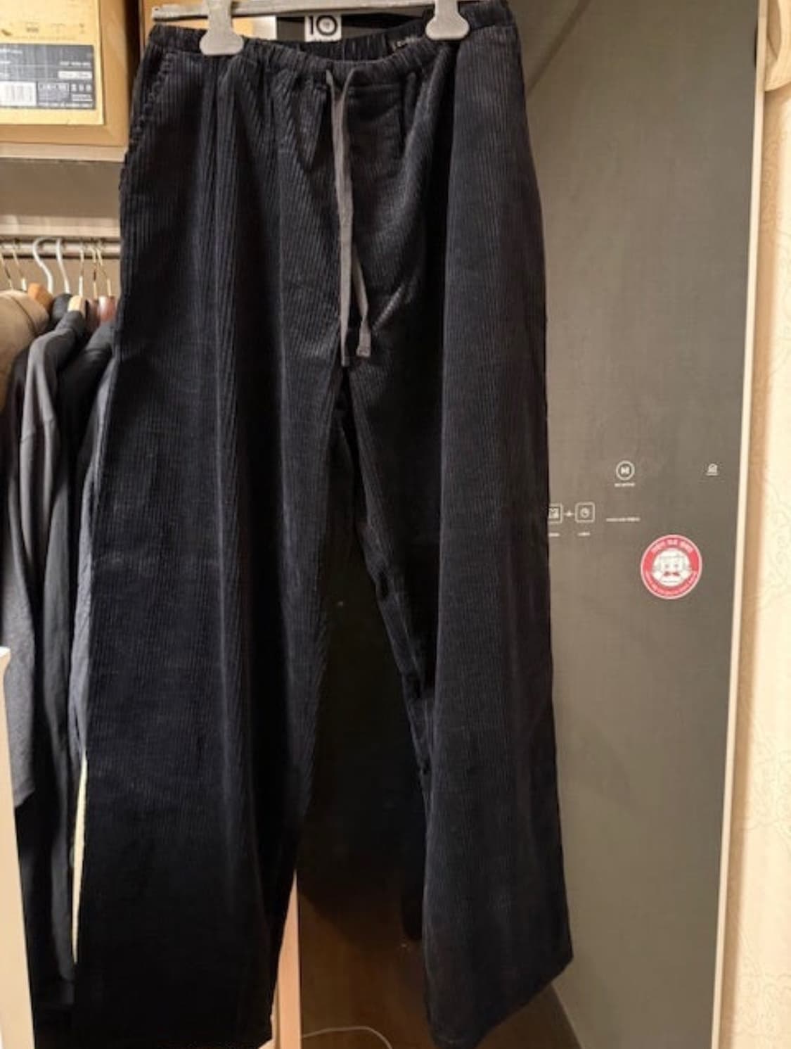 코모리 comoli 코듀로이 드로 스트링 팬츠 상품이미지1