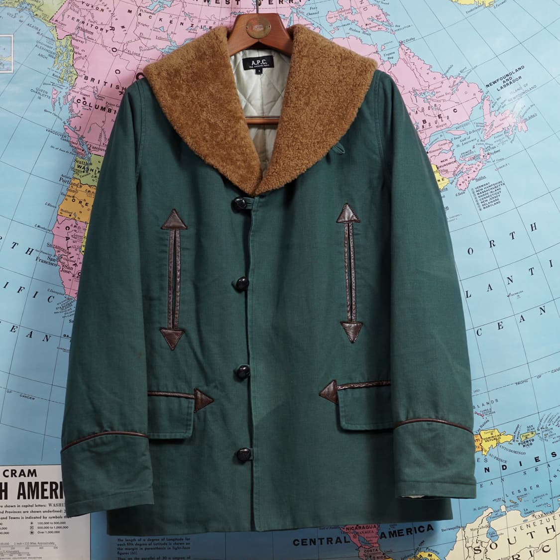 아페쎄 매키노 더블 코트자켓 상품이미지1