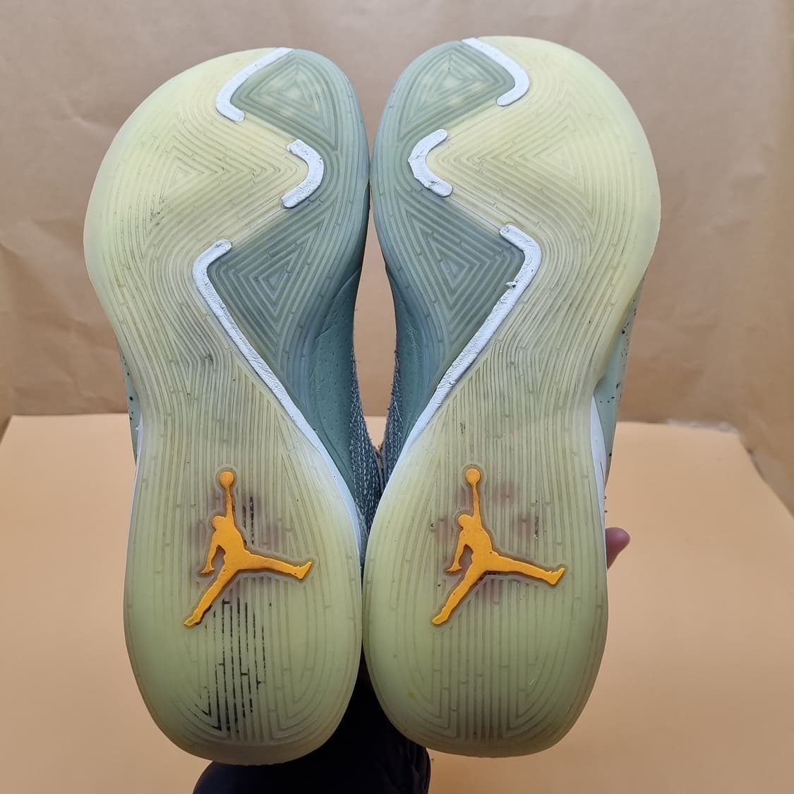 나이키 조던 루카2 올리브 농구화 255. 상품이미지3