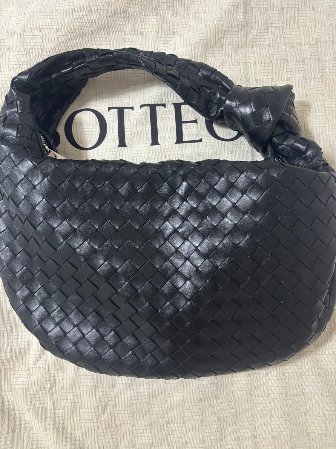 보테가베네타 조디백 클래식 구 스몰 (정품) 상품이미지3