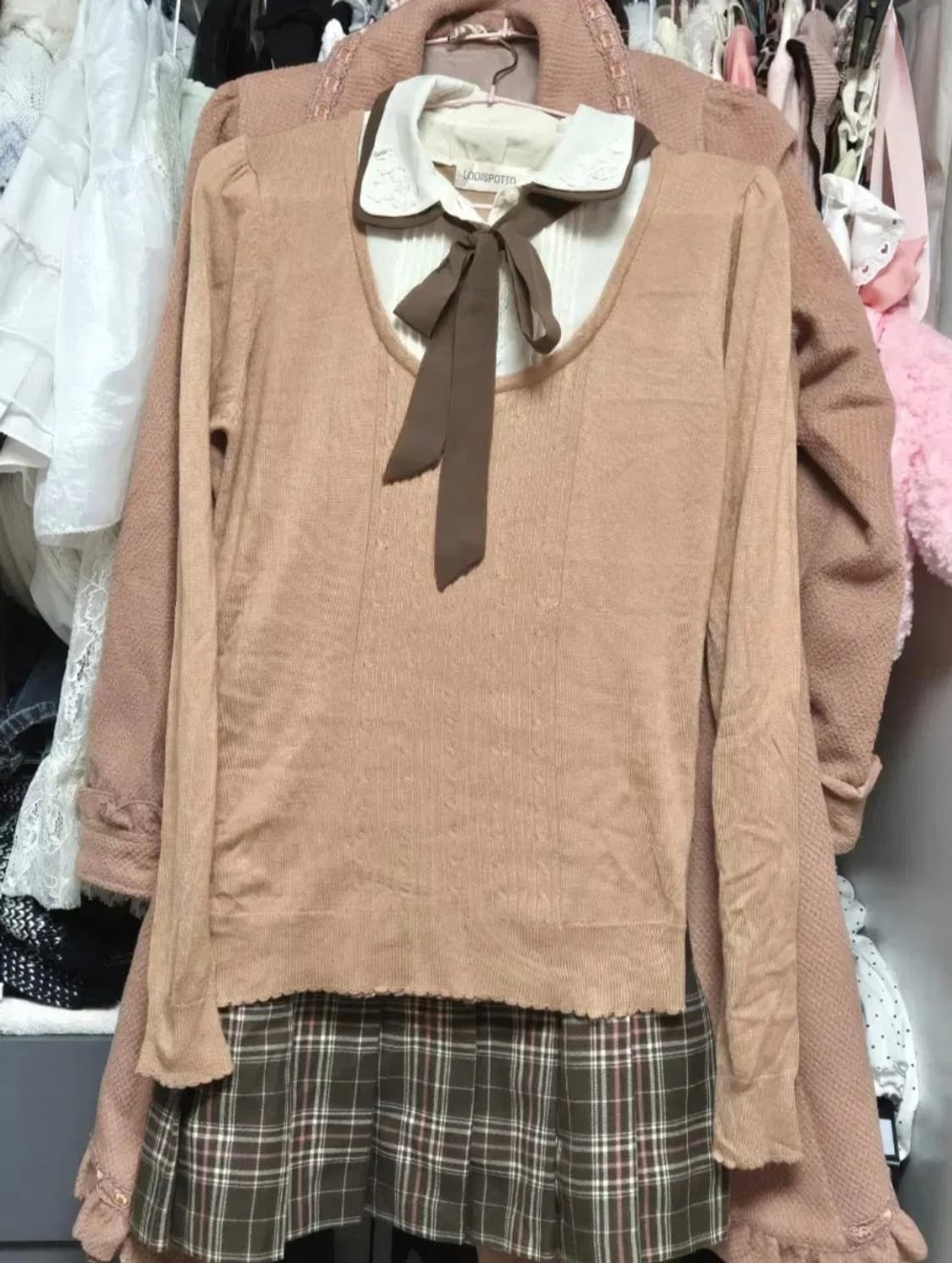 (3세트가)엑시즈팜 엑팜 코트 로디스포토 라떼갸루 탑 일브 체크 스커트 상품이미지2