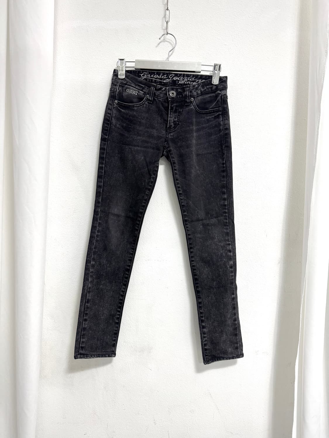 Guess denim skinny jeans 상품이미지1