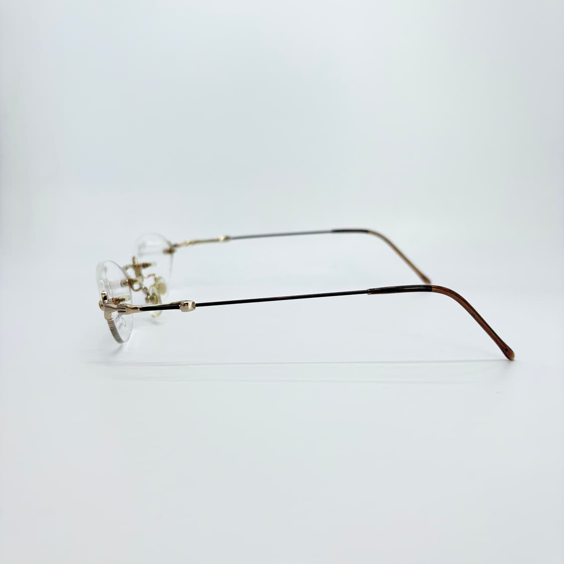 서전 LEGENT 골드 오벌형 무테  상품이미지4