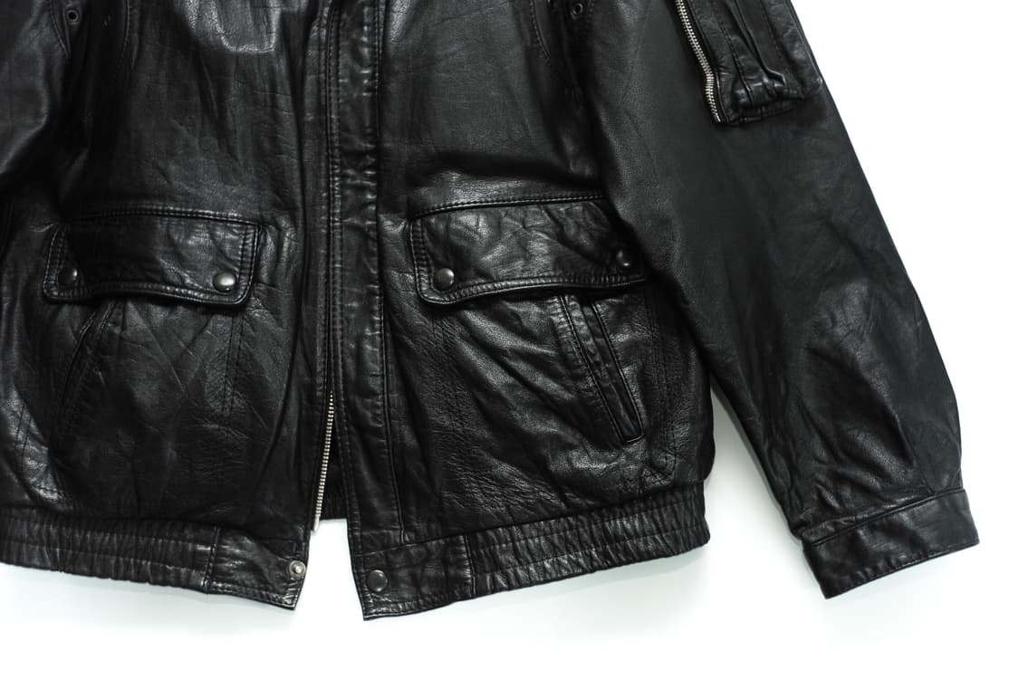 LEATHER BOMBER JACKET black 상품이미지4