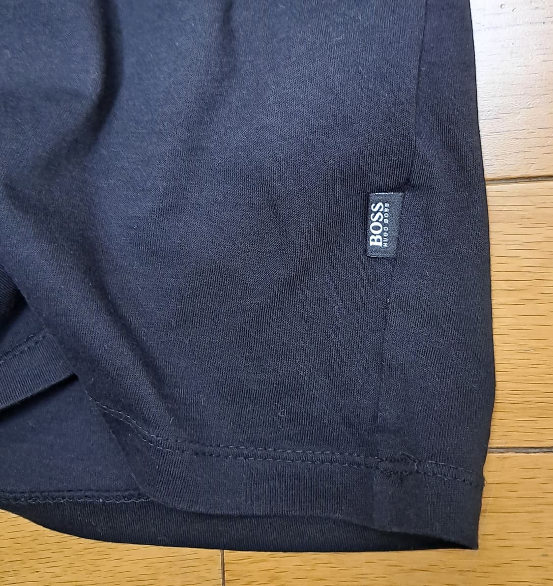 HUGO BOSS 남성 V넥 티셔츠 (Slim Fit) / 사이즈: L 상품이미지4