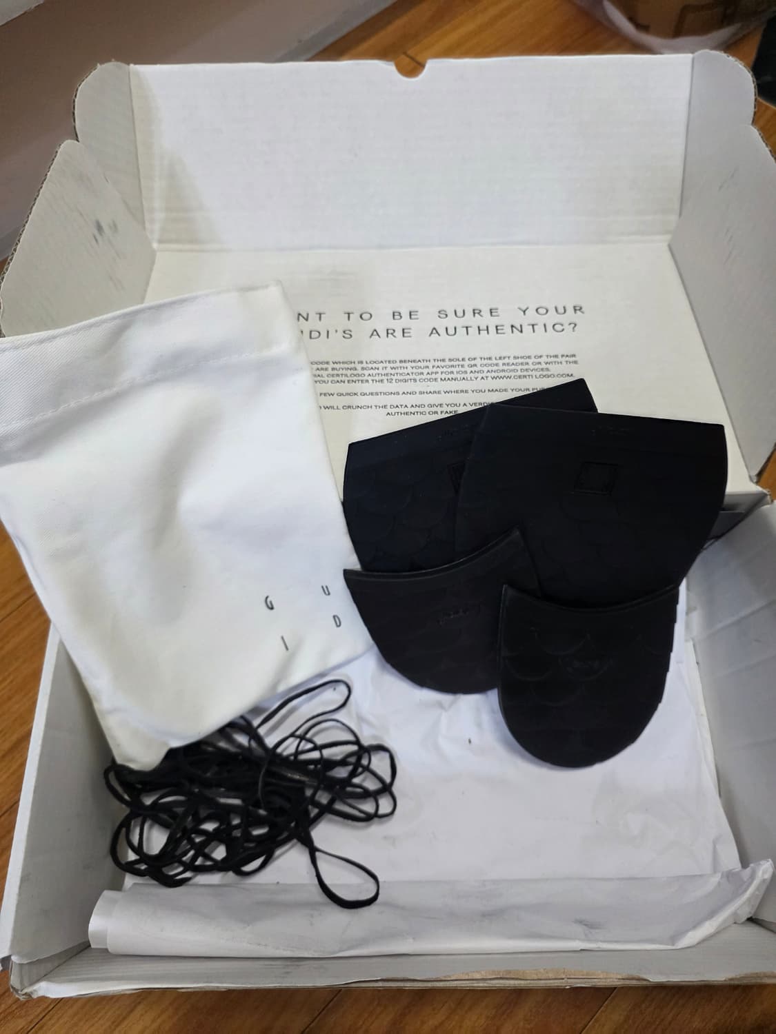 구이디 992X 44사이즈 택보유 풀박스 판매 상품이미지6