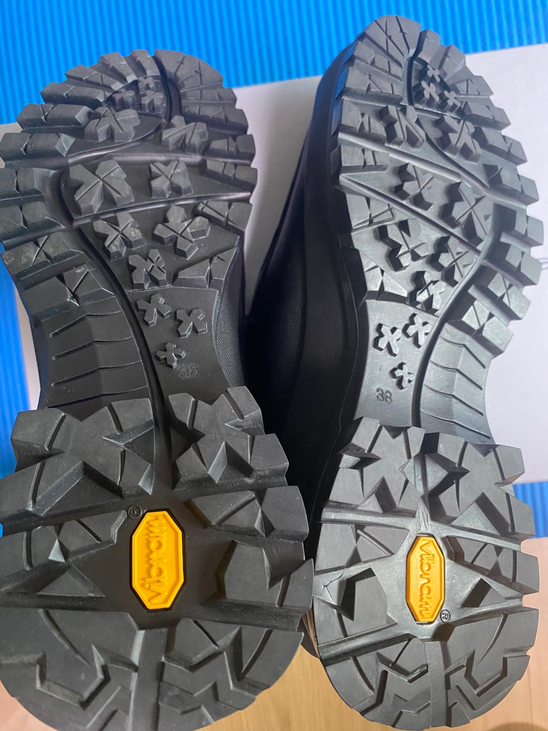 Urbanic30 얼바닉30 티롤리안 비브람 로퍼 250 상품이미지3