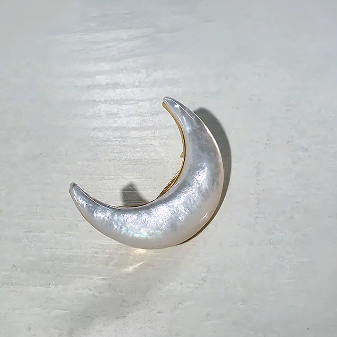 𝙼𝚘𝚘𝚗 ☽ 자개 브로치 상품이미지1