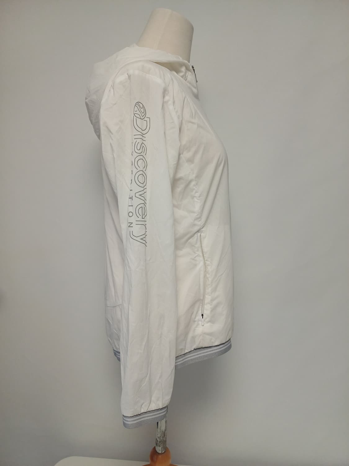 [상태A] 디스커버리 여성 빅로고 경량 바람막이 (90/S) 상품이미지2