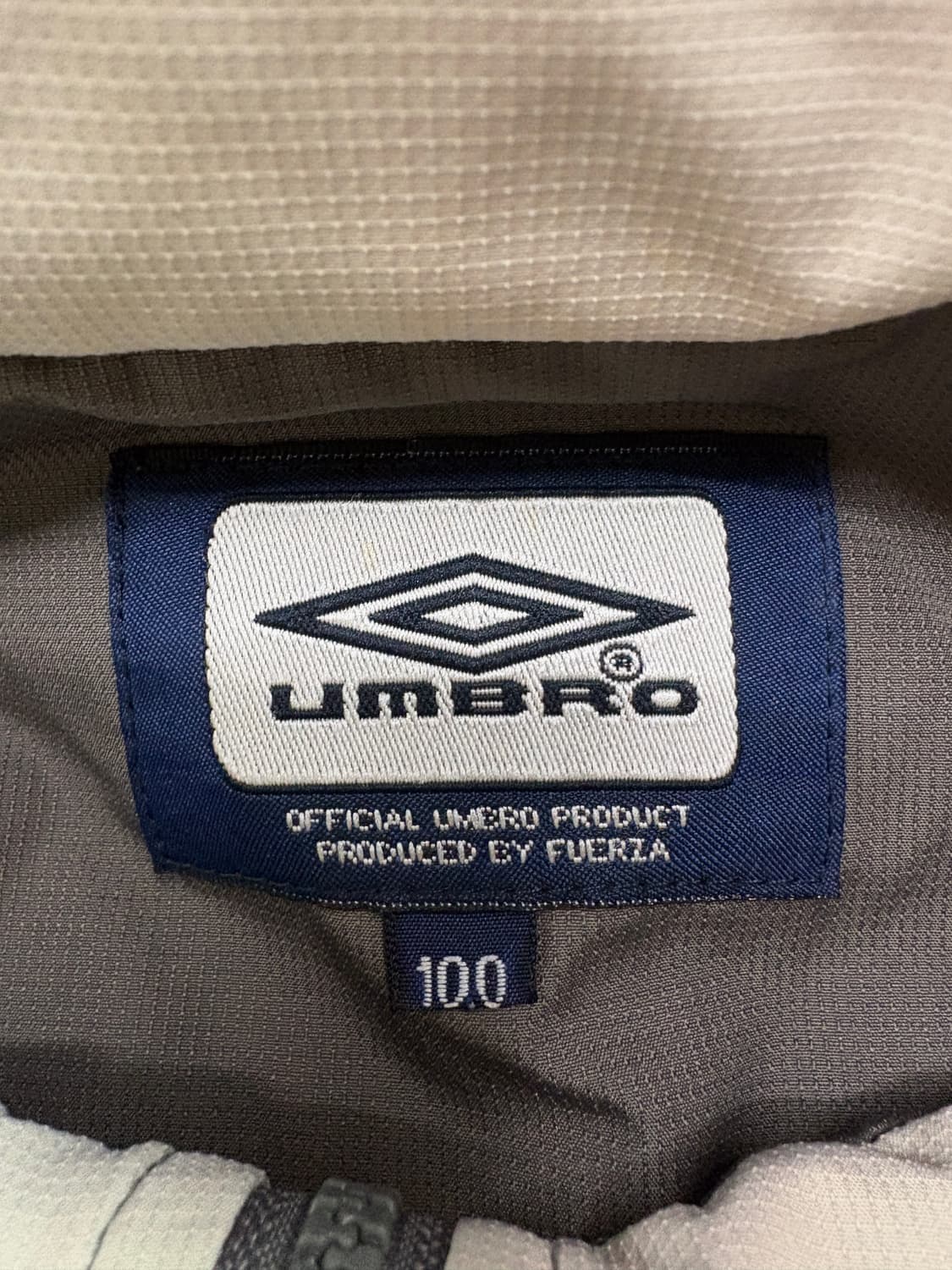 엄브로 스몰로고 나일론 배색 바람막이 셋업 4120 상품이미지4