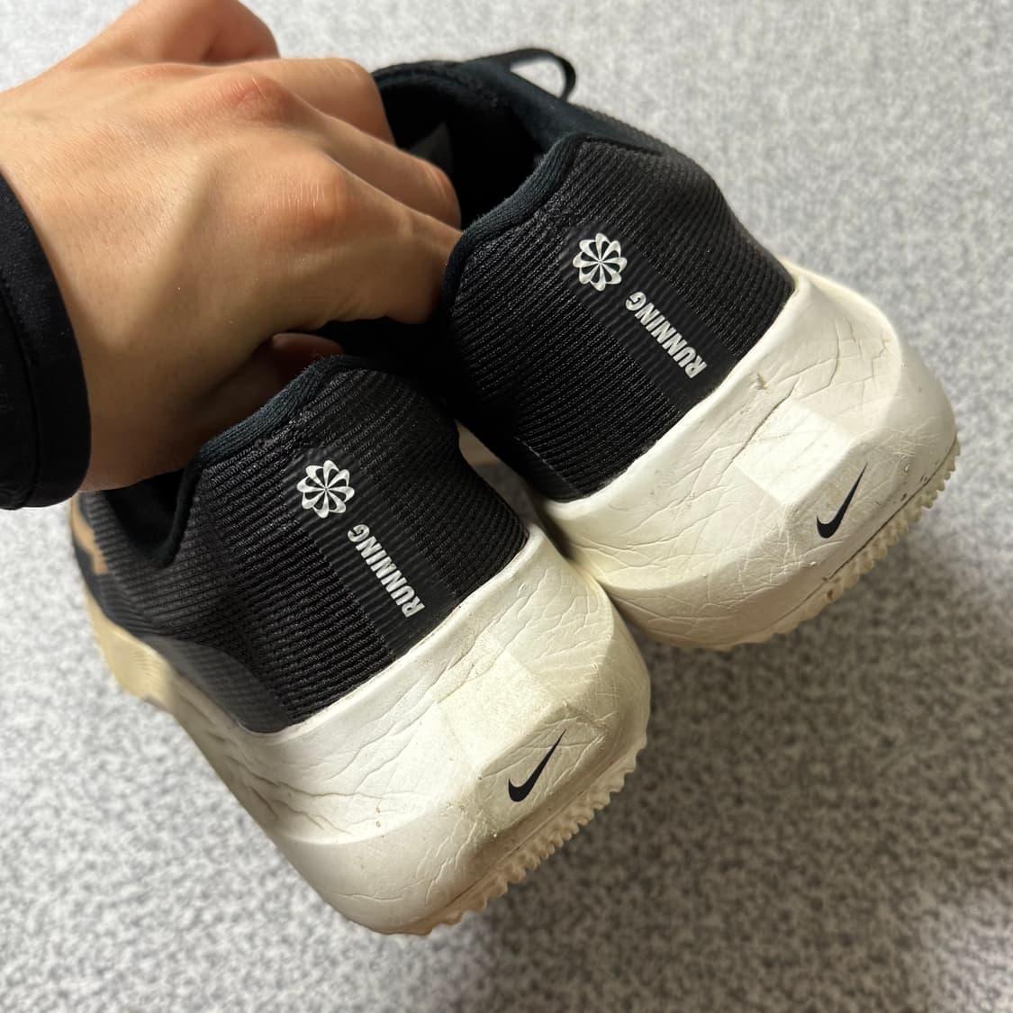 [정가 15만원] 나이키 줌플라이5 러닝화 270 상품이미지5