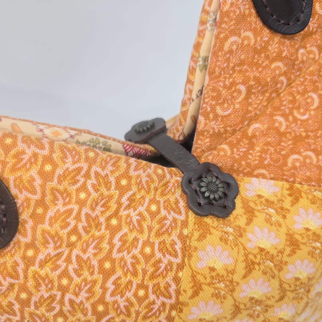 패치워크 플라워 토트백 브라운 톤 상품이미지7