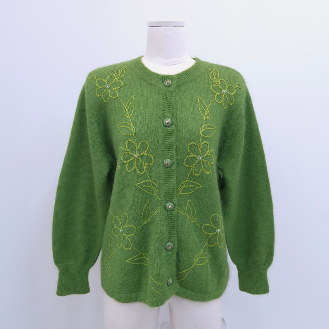 Leece 플라워 자수 울 니트 가디건 상품이미지1