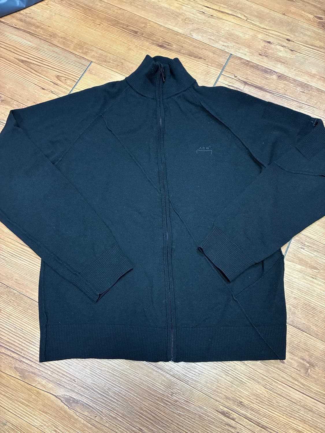 A COLD WALL 어콜드월 블랙 니트 짚업 상품이미지1