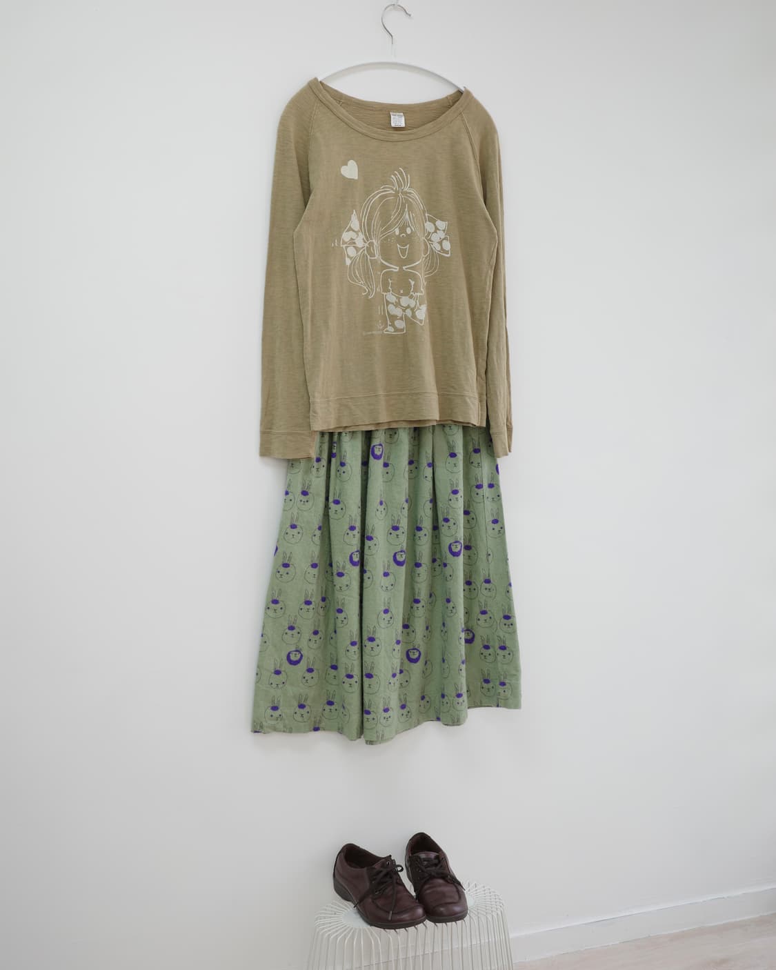  Ado Mizumori brown T-shirt 상품이미지5