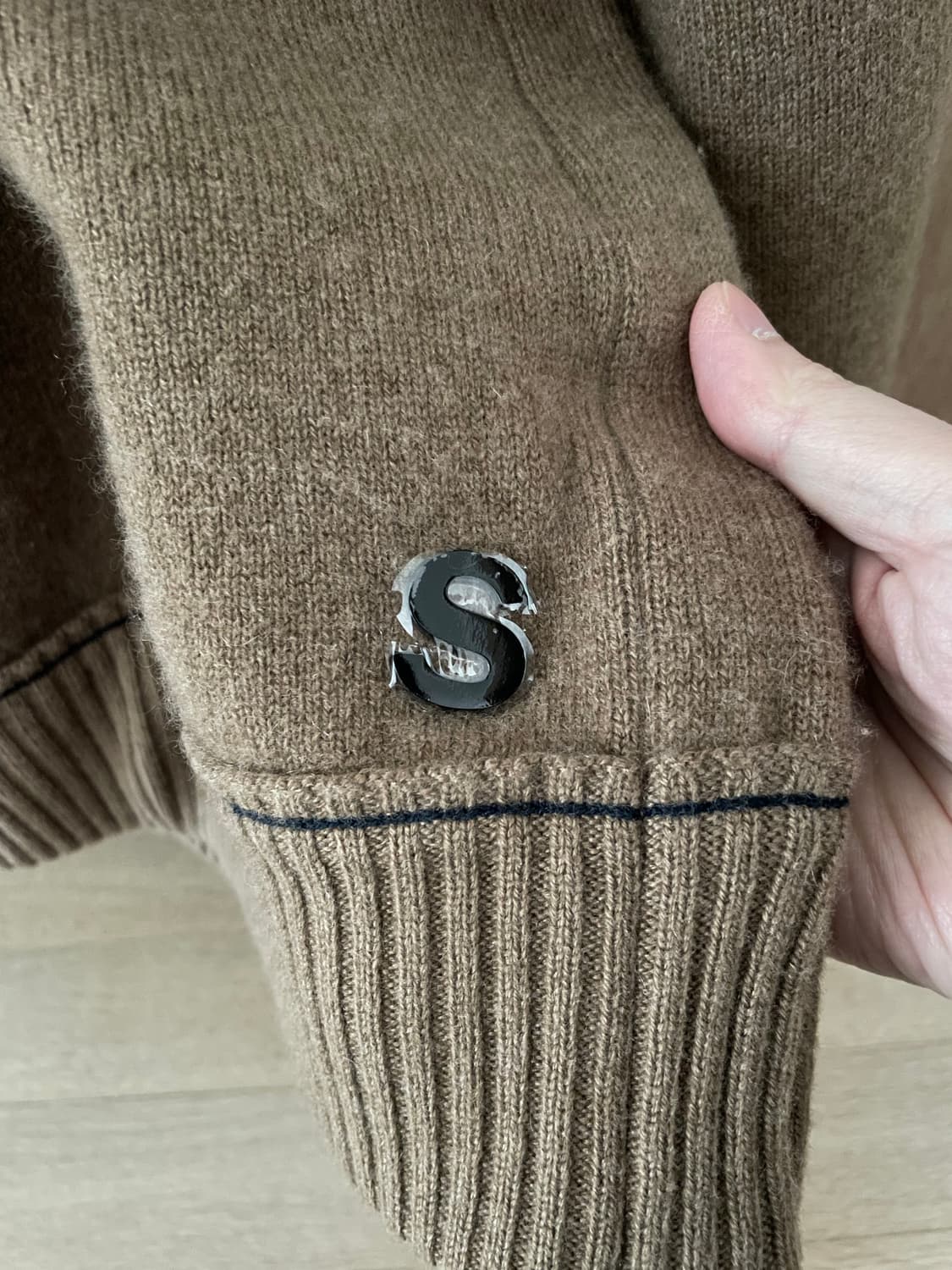 사카이 23FW 크루넥 니트 상품이미지3