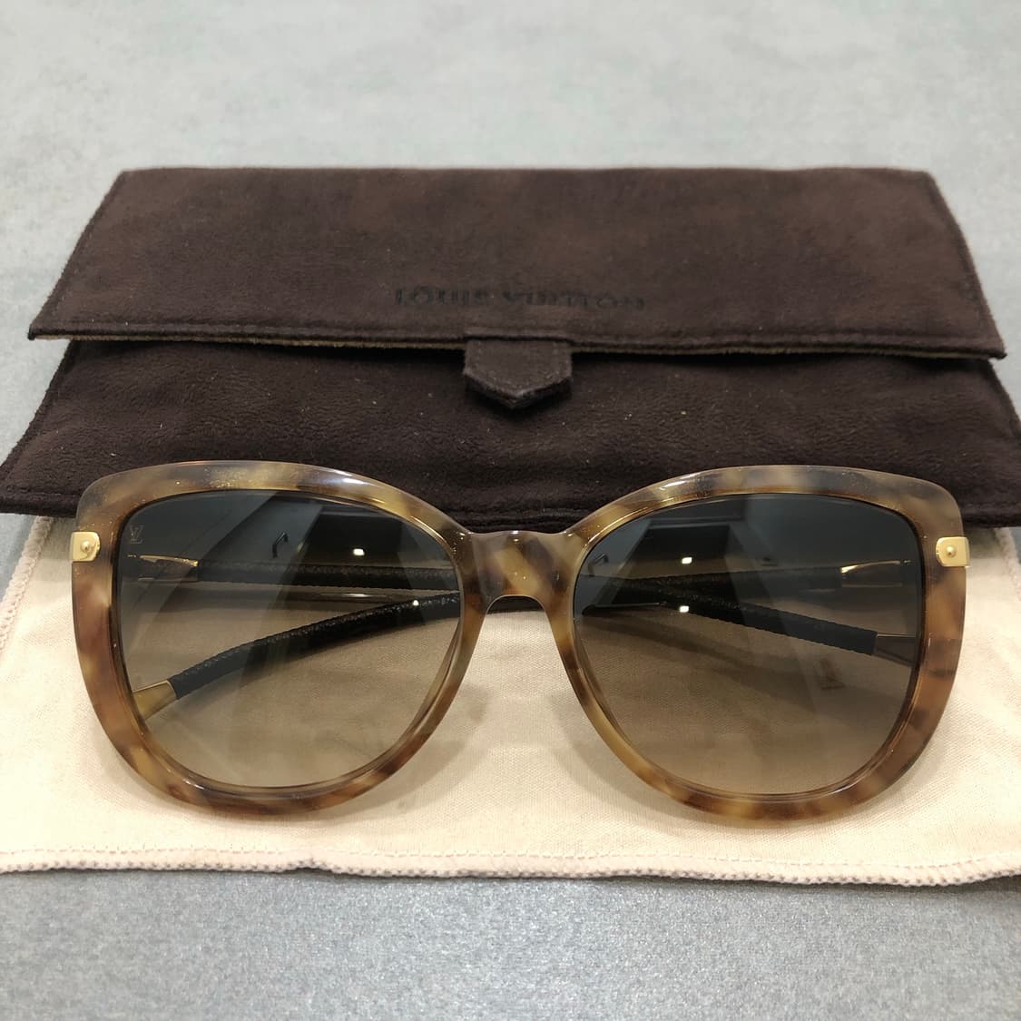 루이비통 모노그램 폴딩 선글라스 상품이미지1