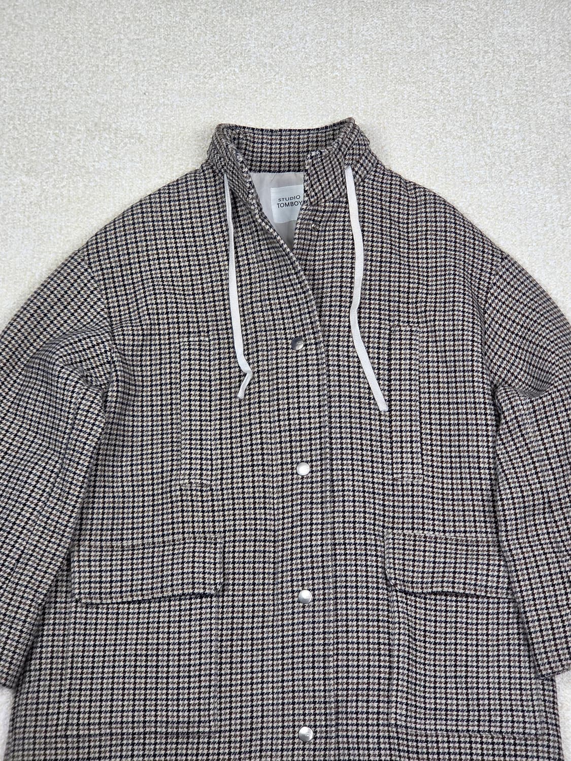 [스튜디오 톰보이] 하운드투스 체크 하이넥 점퍼 코트 | 00232 상품이미지2