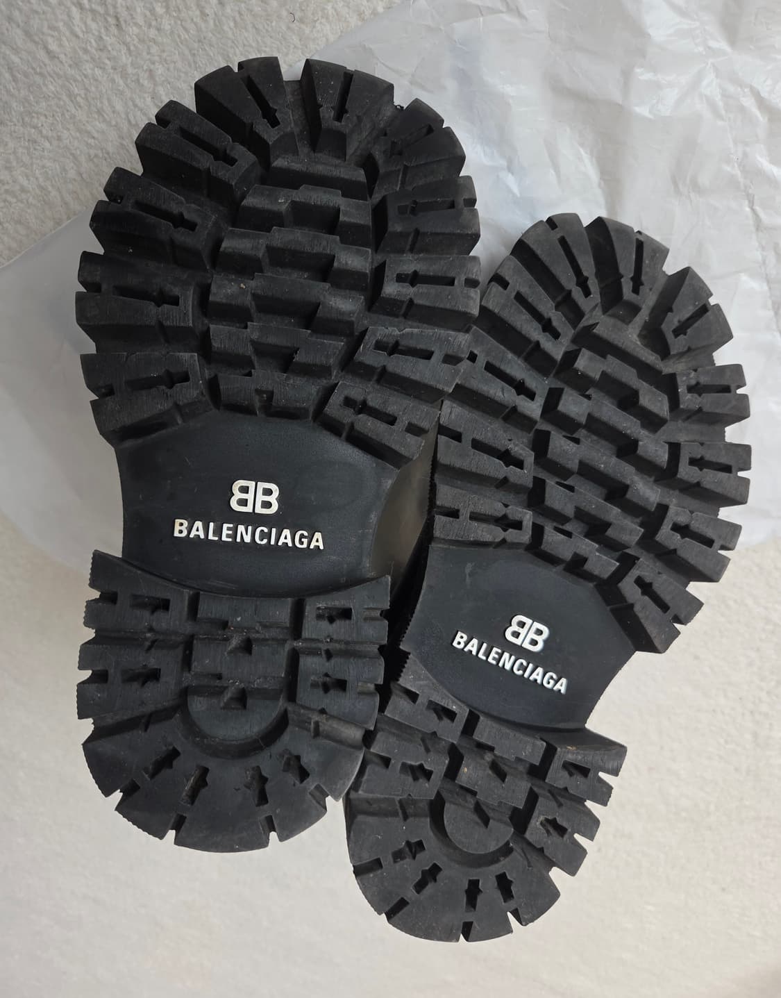 *매우 희귀 모델* 발렌시아가 트랙터 디스트레스드 부츠 상품이미지4