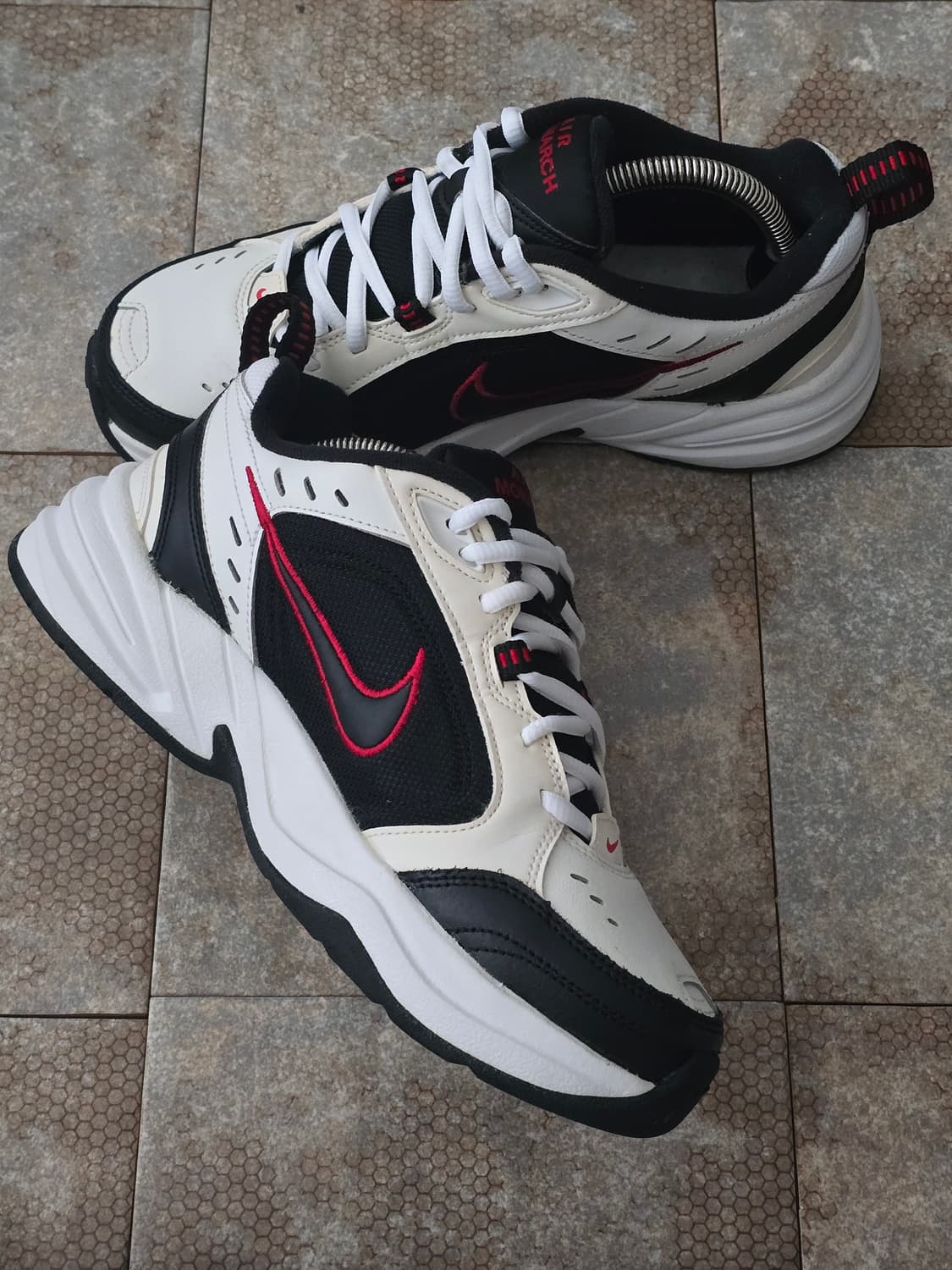 (240)나이키 에어 모나크 4 화이트 레드 상품이미지4