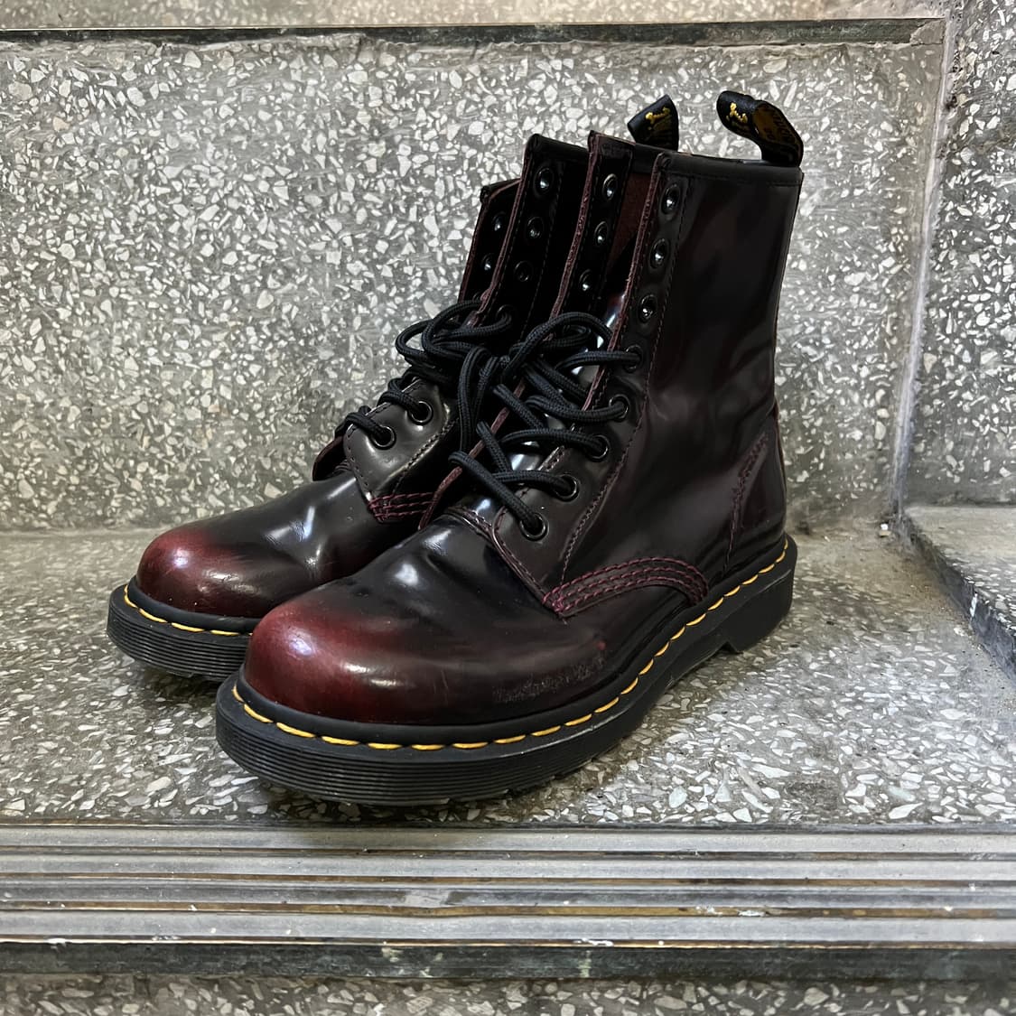 닥터마틴 1460 아르카디아 8홀 부츠 상품이미지1