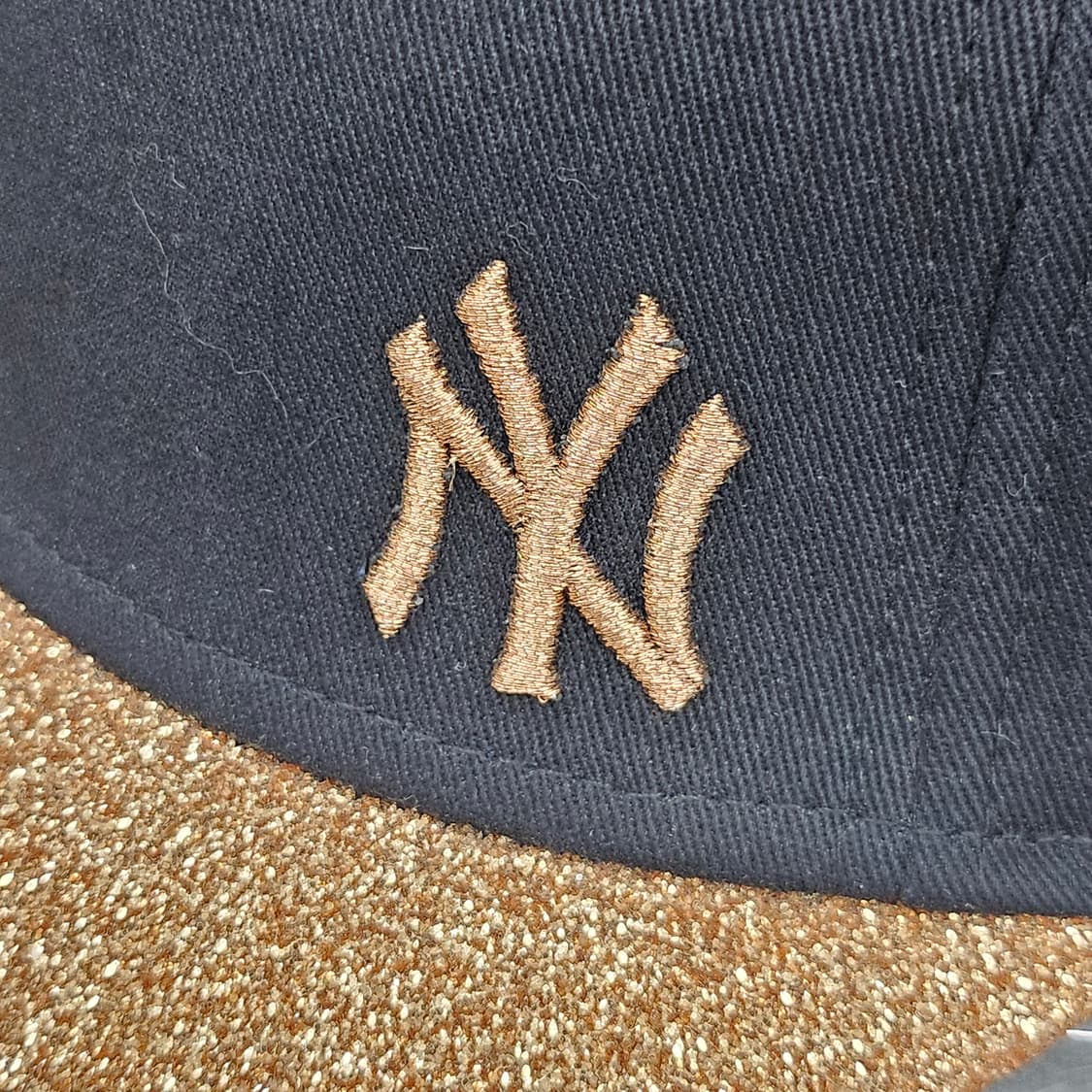 MLB 뉴욕 양키스 블랙 골드 글리터 캡 프리 상품이미지4