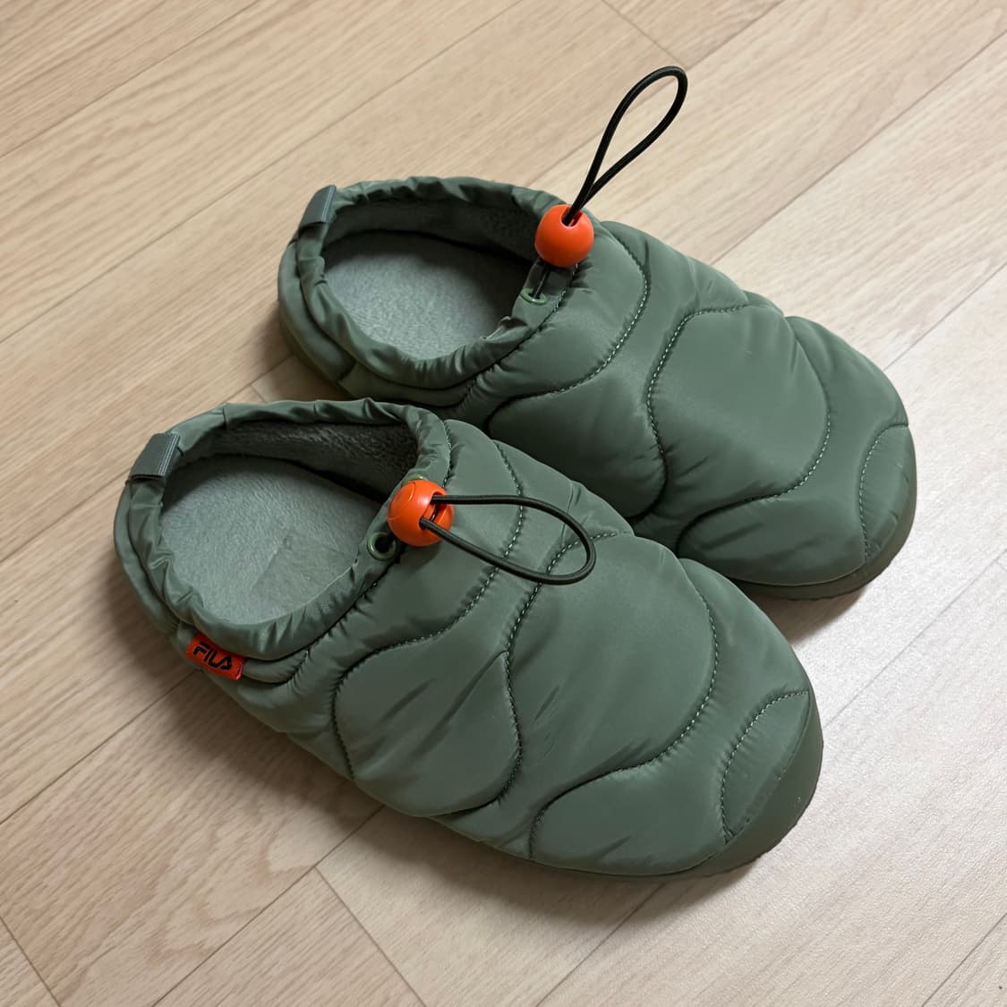 휠라 푸퍼 뮬 패딩신발 상품이미지1