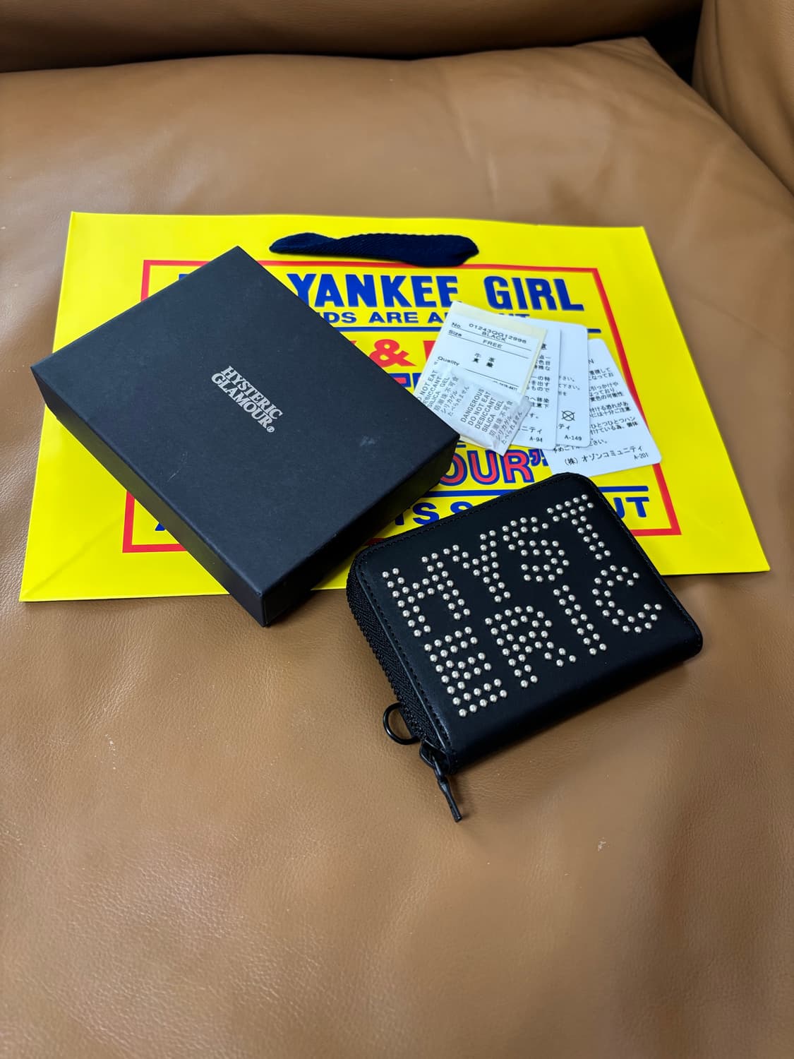 히스테릭글래머 스터드 라운드 월렛 지갑 블랙 상품이미지1