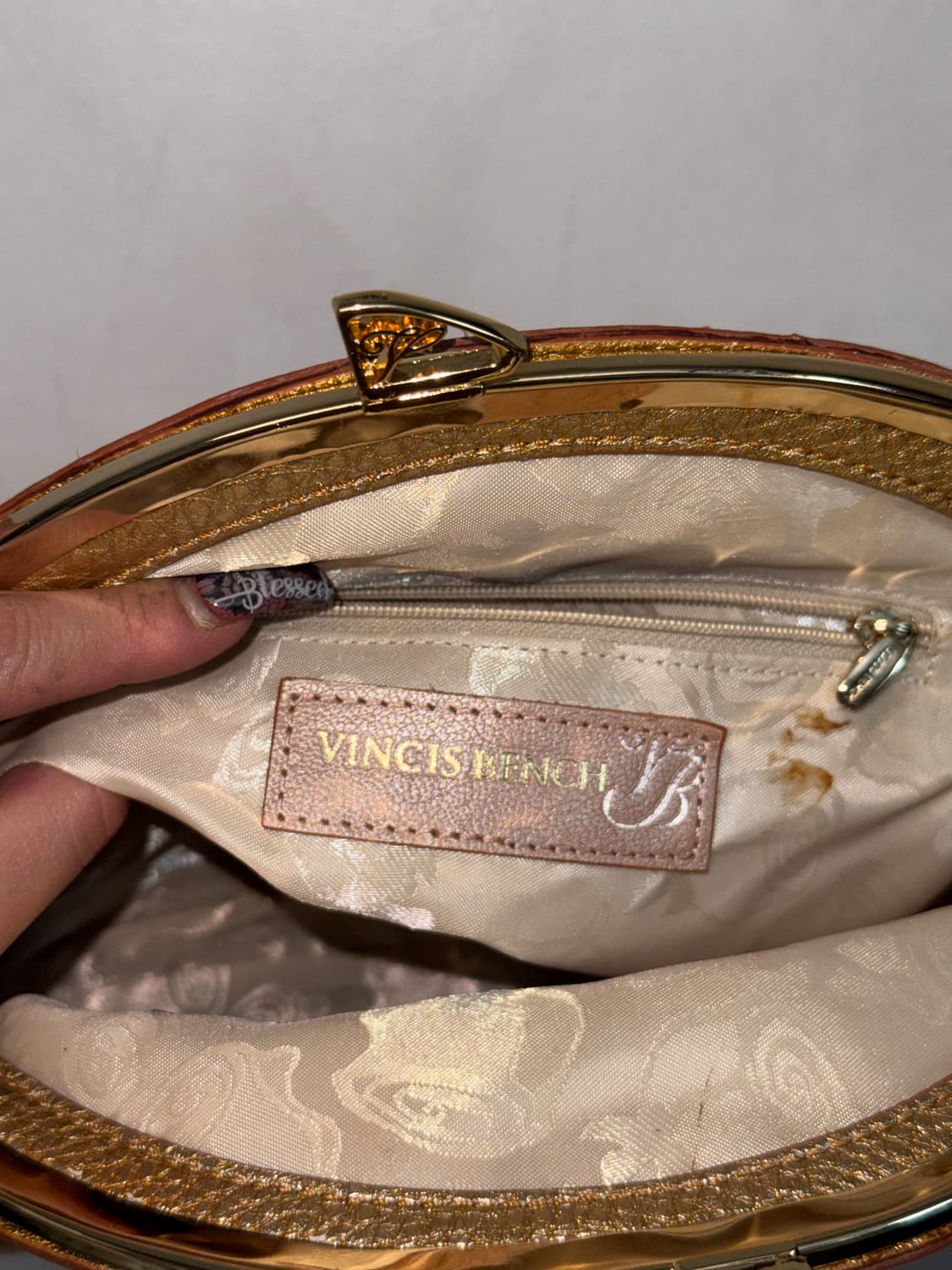 Vincis Bench gold cubic chain 숄더백 상품이미지6