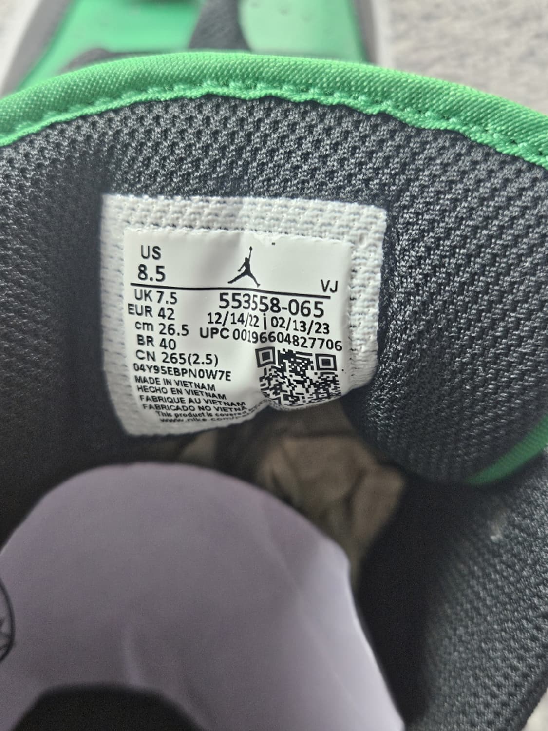 나이키 에어 조던 1 로우 럭키 그린 스니커즈 (265MM)/ 10650 상품이미지4