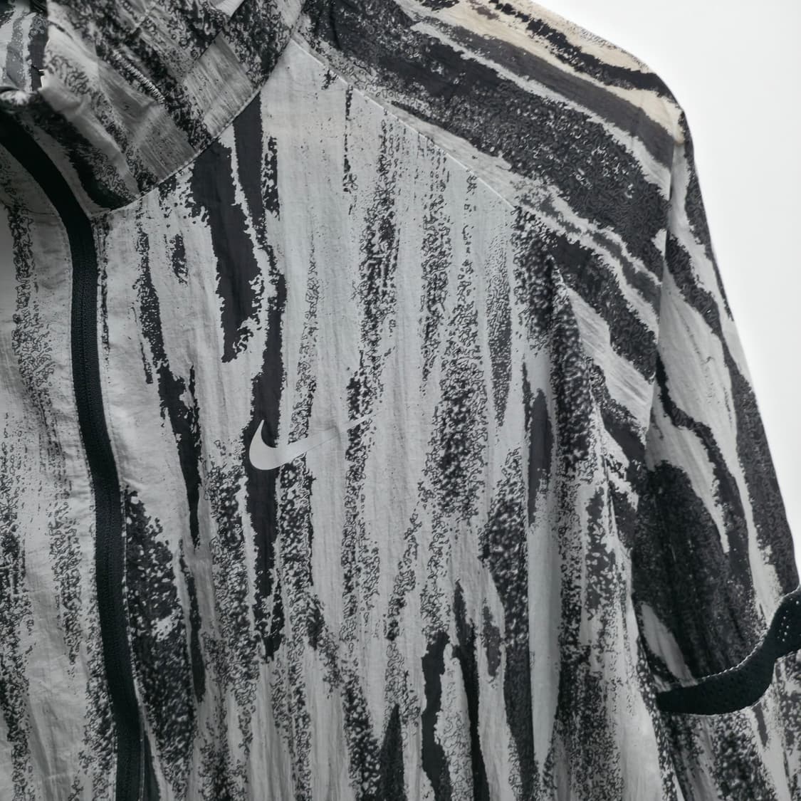 [L] 나이키 러닝 경량 바람막이 상품이미지4