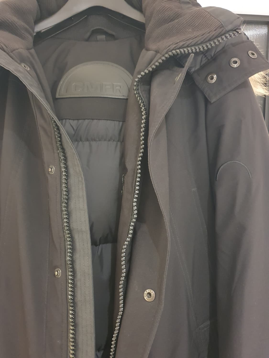 CMFR 곰리 남성패딩 판매합니다! 상품이미지2