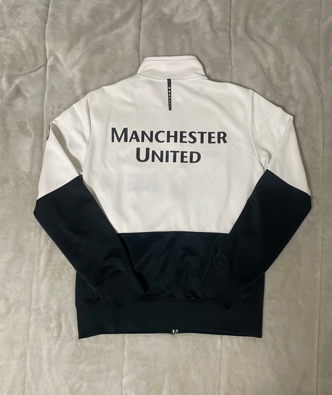 나이키 맨유 트랙자켓 상품이미지2