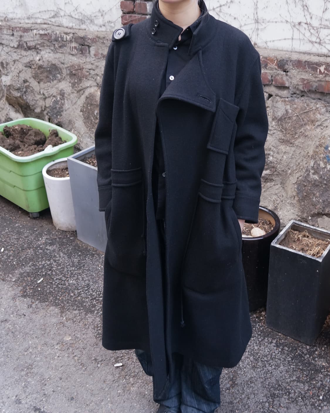 꼼데가르송 숄더 버튼 코트 상품이미지2