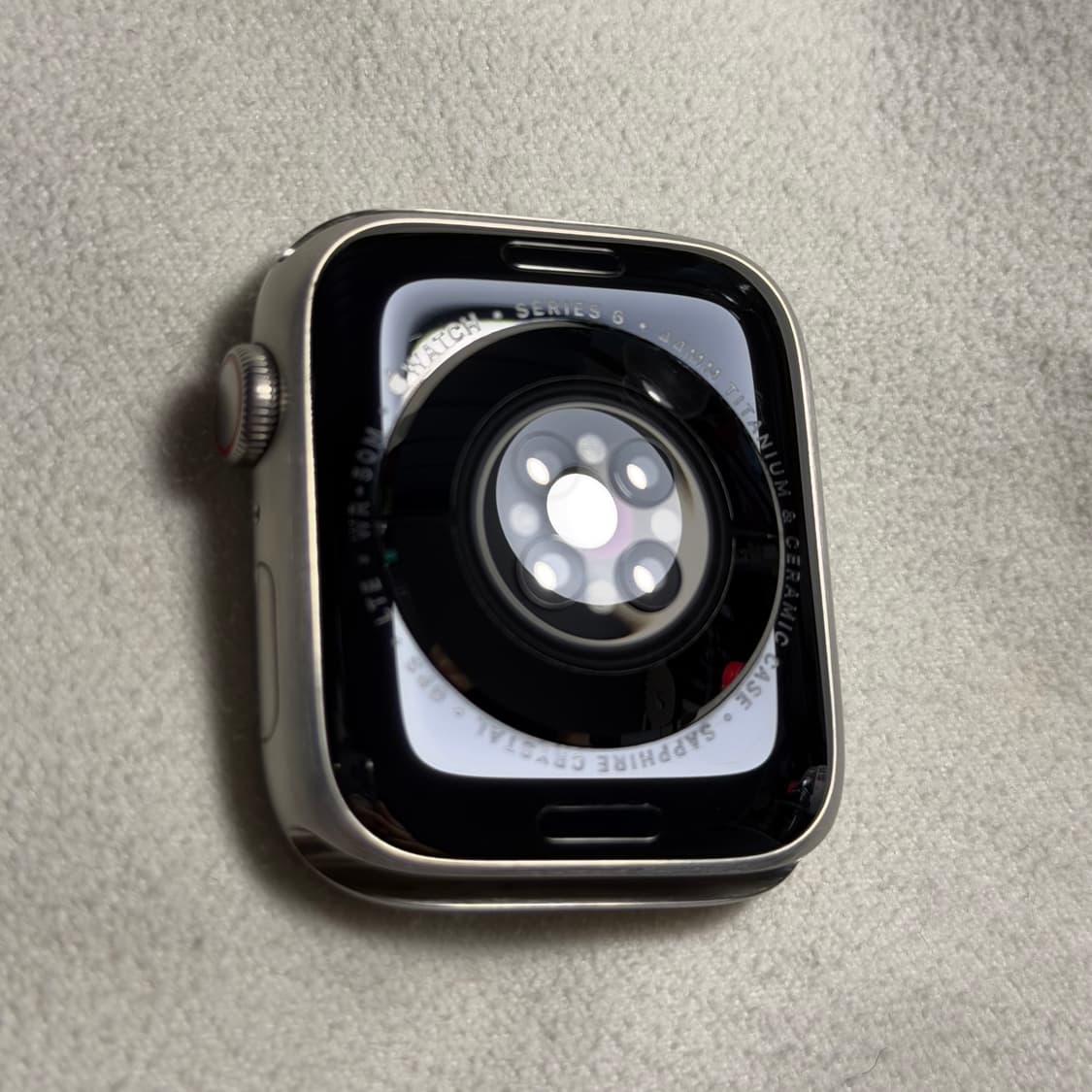 애플워치 6 티타늄 에디션 44mm 상품이미지4