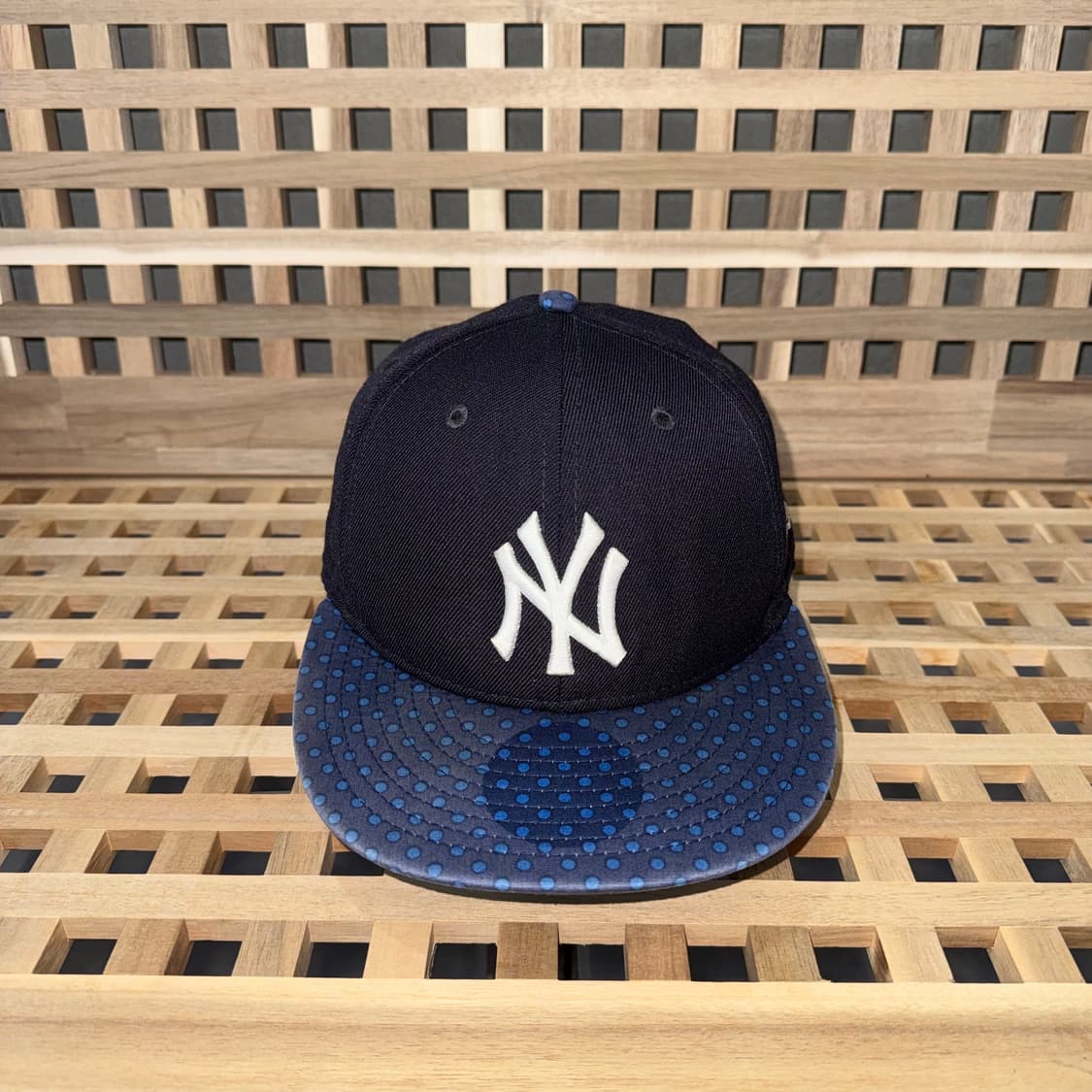 뉴에라 양키스 도트 바이저 9fifty 캡 상품이미지1