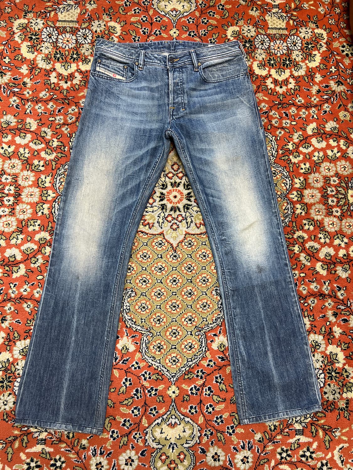 [32] 디젤 자티니 부츠컷 플레어진 데님 팬츠 상품이미지1