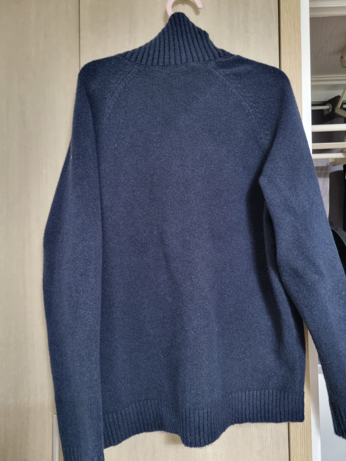 유니클로 수플레얀 스탠드카라 가디건 [m] 상품이미지3