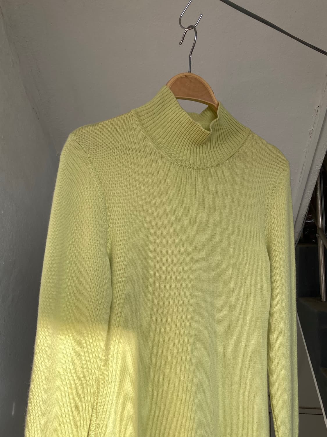 빈티지 연두 폴라넥 니트 상품이미지2