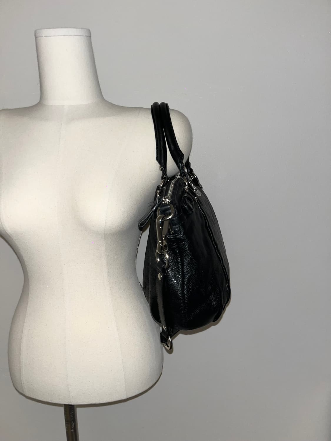 📦Coach basic allblack shoulder bag 상품이미지3