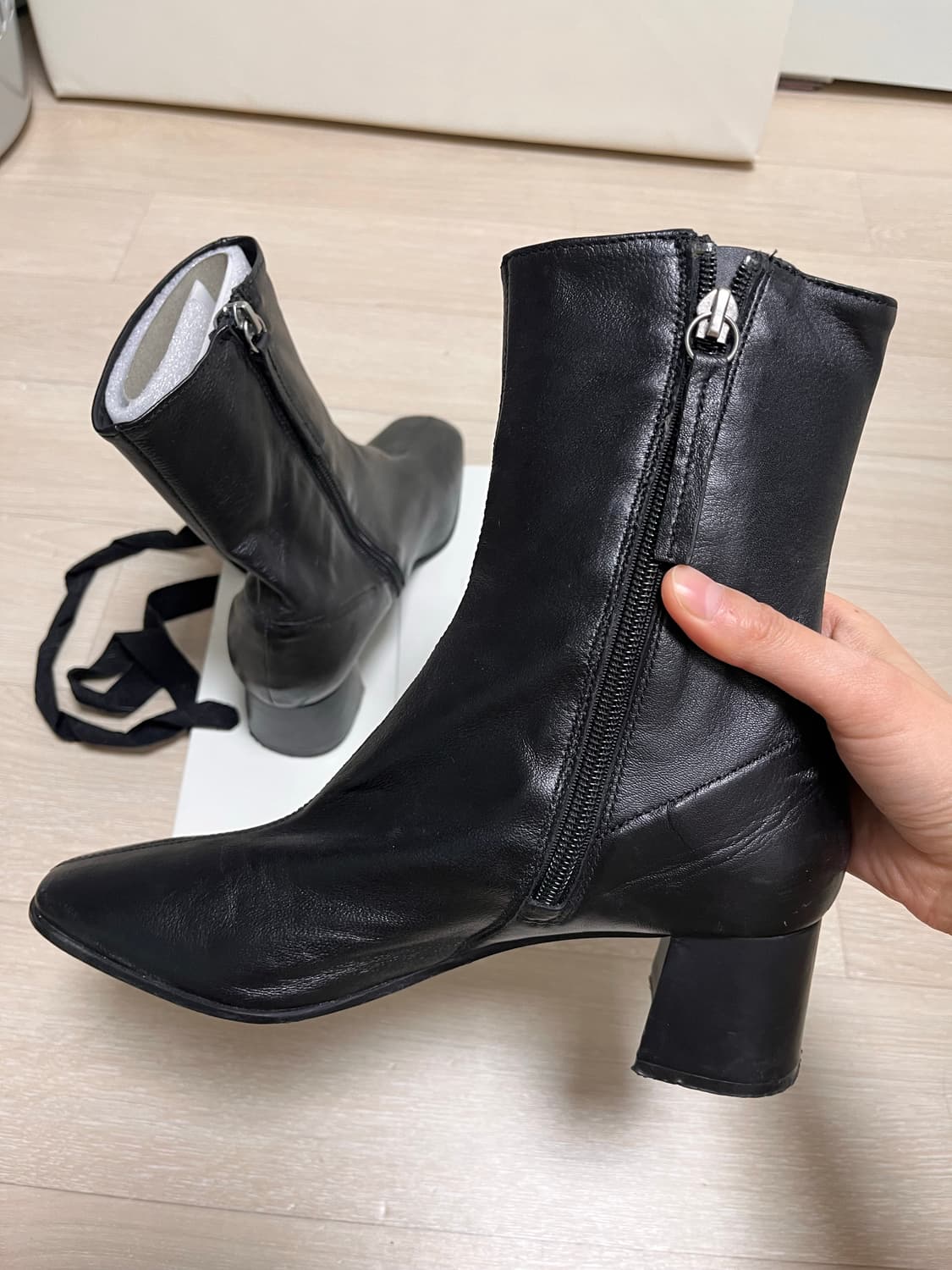 자라 블랙 레더 앵클 부츠 240 (36) 상품이미지5