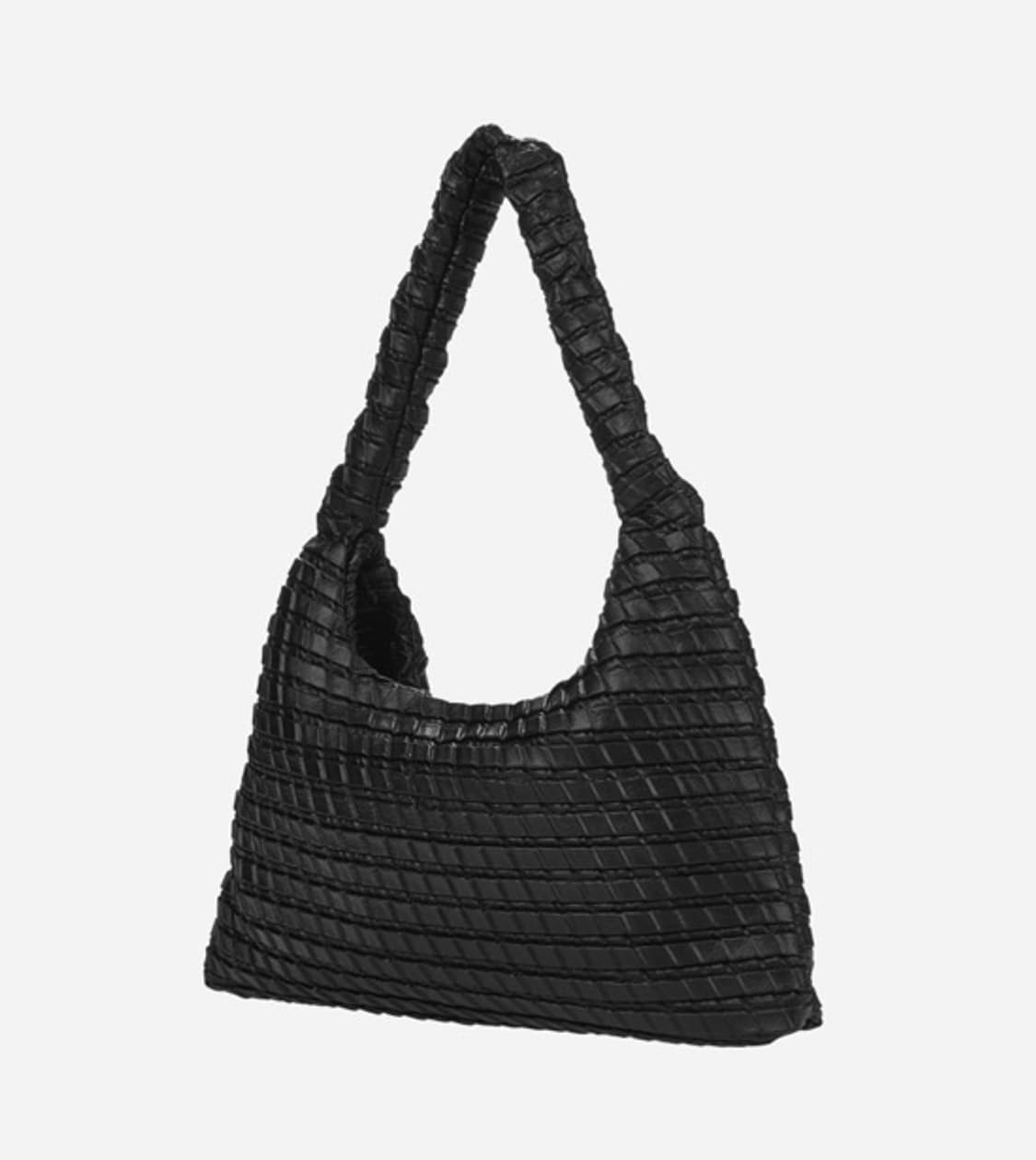 콰니 호보백 Textured Hobo Bag Black 상품이미지2