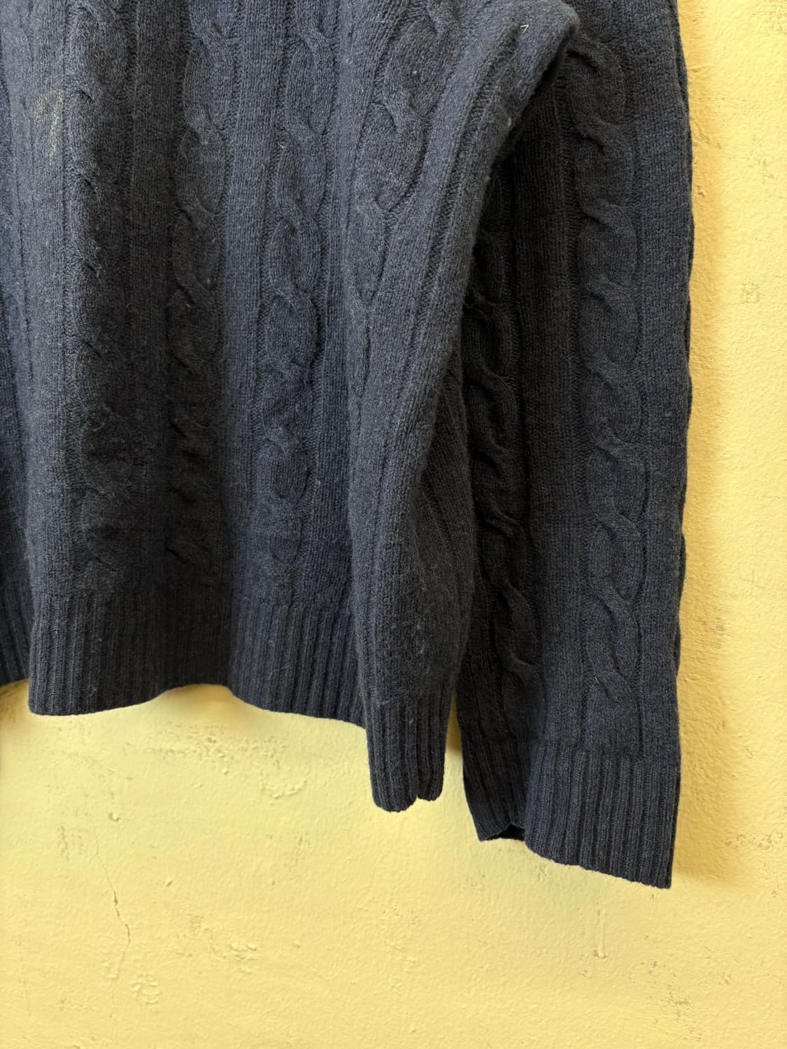 폴로랄프로렌 큐알라벨 케이블 울 니트 네이비 상품이미지3