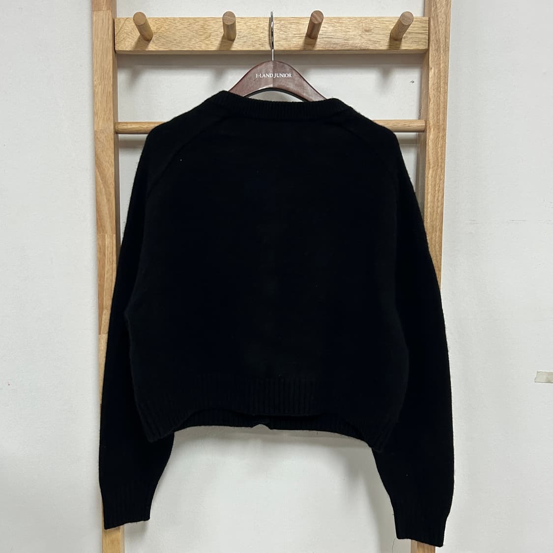 마시모두띠 금장 버튼 크롭 가디건 블랙 상품이미지5