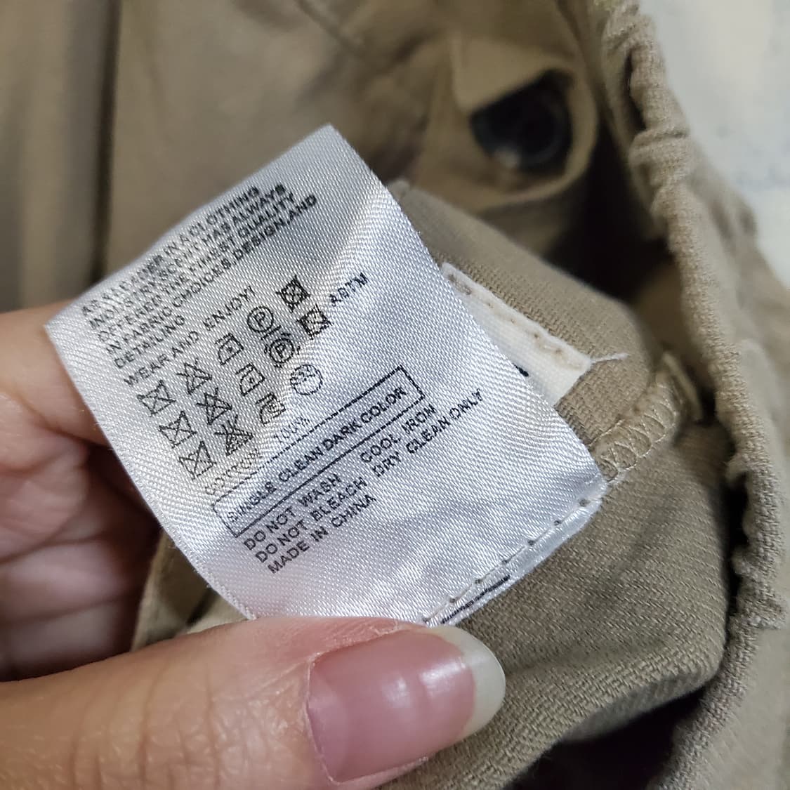 굿라이프웍스 베이지색 카고 와이드 팬츠 상품이미지4