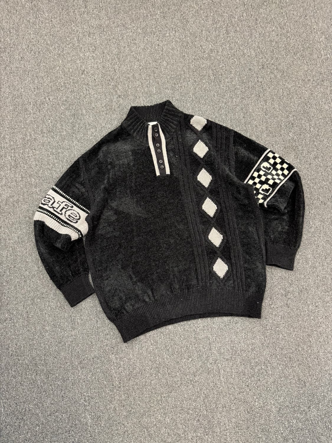 OS)Santa fe 빈티지 패턴 하프버튼 니트 상품이미지4