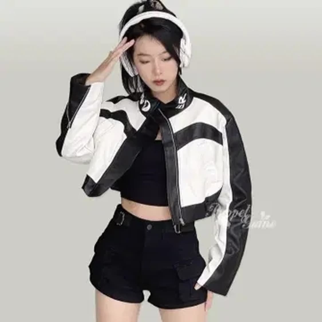 24Ans  크롭레더점퍼  상품이미지2